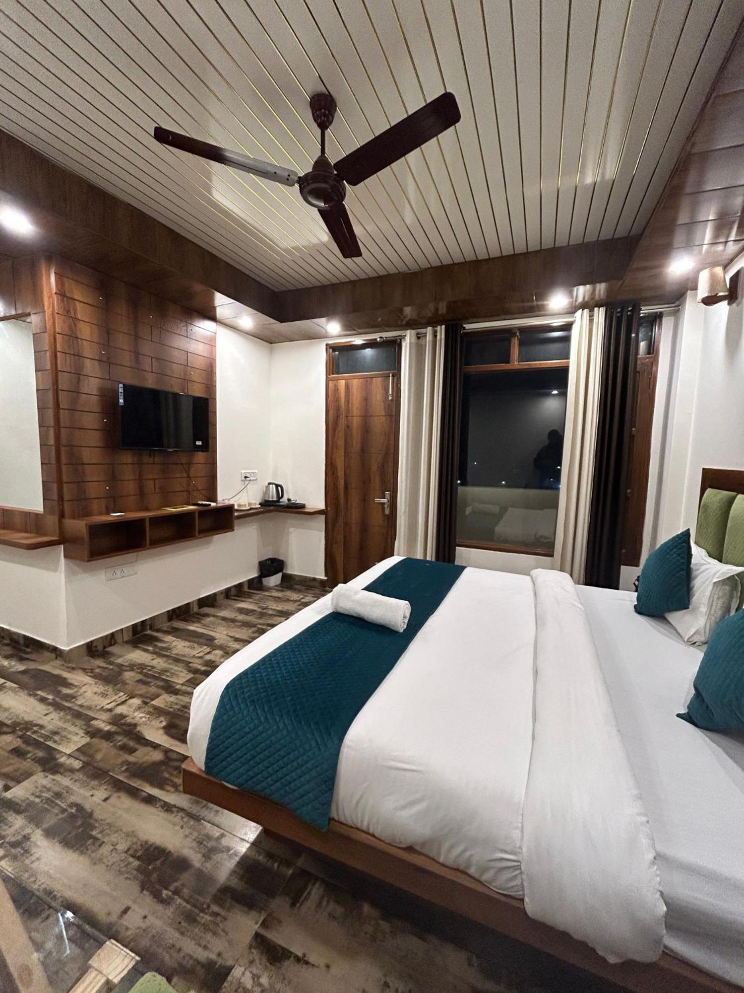 Hotel Royal Orbit By Arony Hospitality Dehradun Exterior photo