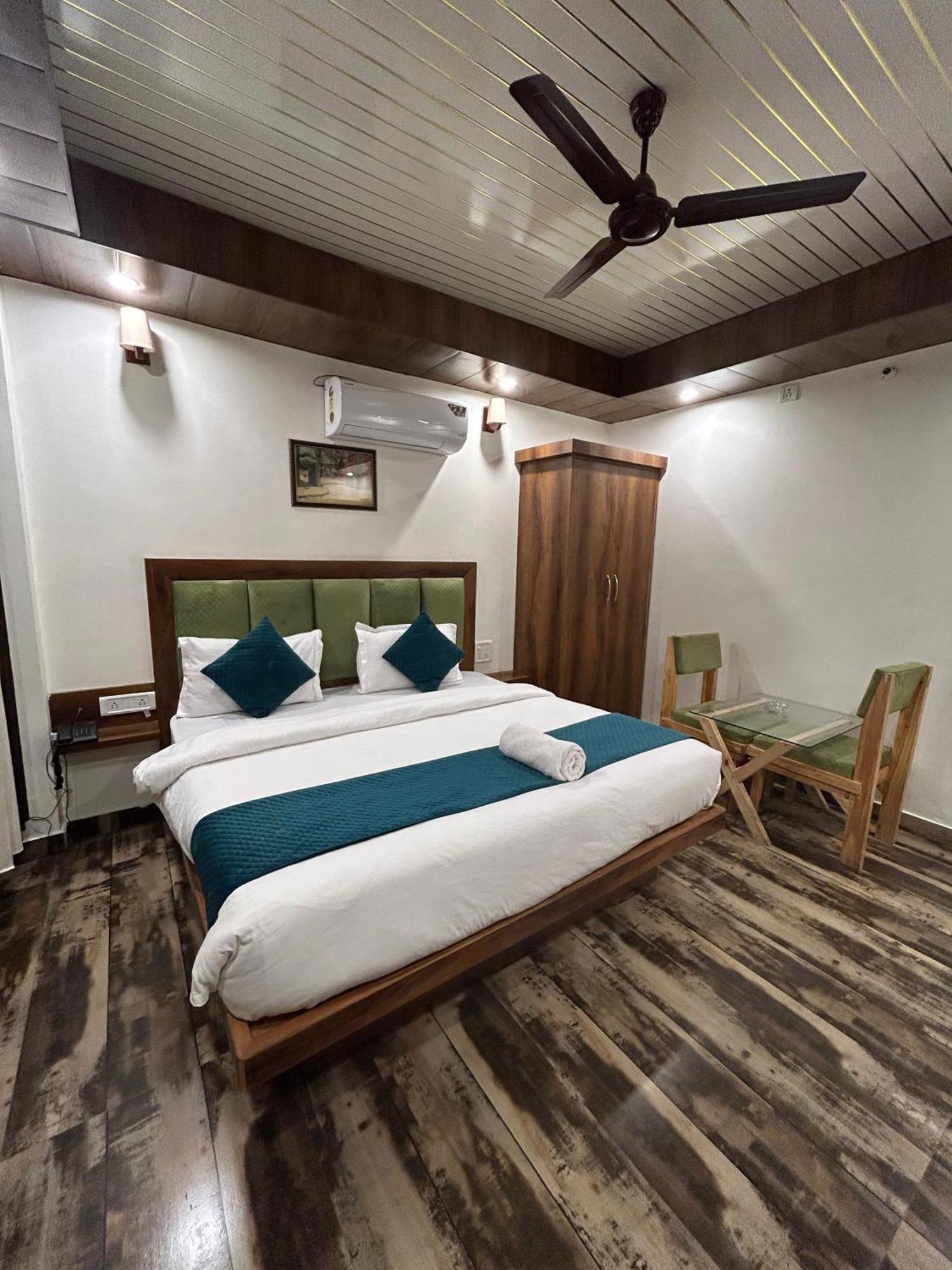 Hotel Royal Orbit By Arony Hospitality Dehradun Exterior photo